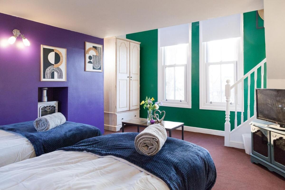 Victorian Elegance At Kingscliffe, Sleeps 17 Vila Manchester Exterior foto