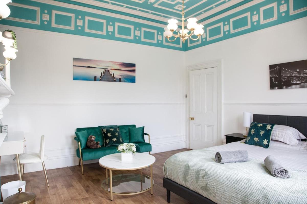 Victorian Elegance At Kingscliffe, Sleeps 17 Vila Manchester Exterior foto