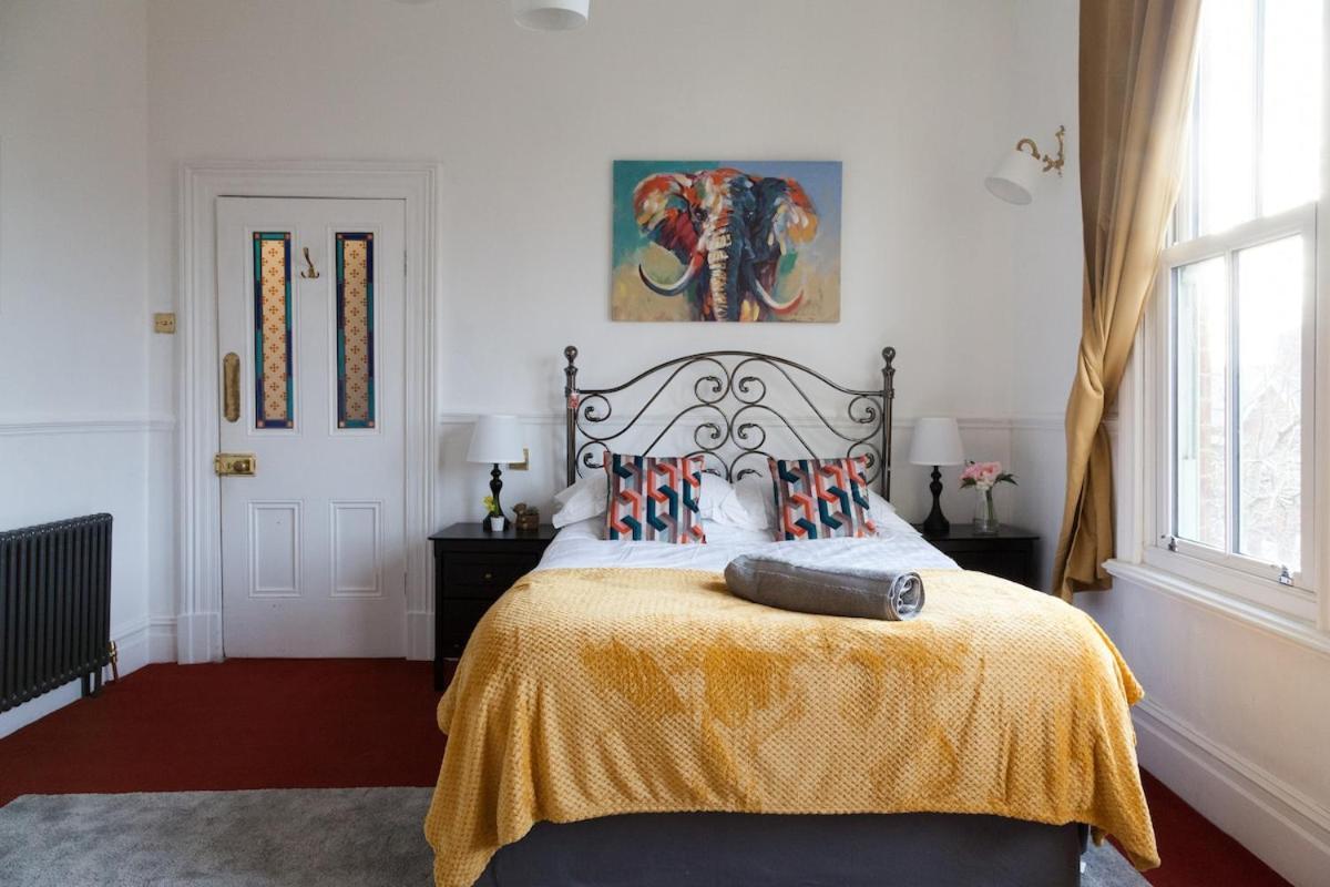 Victorian Elegance At Kingscliffe, Sleeps 17 Vila Manchester Exterior foto